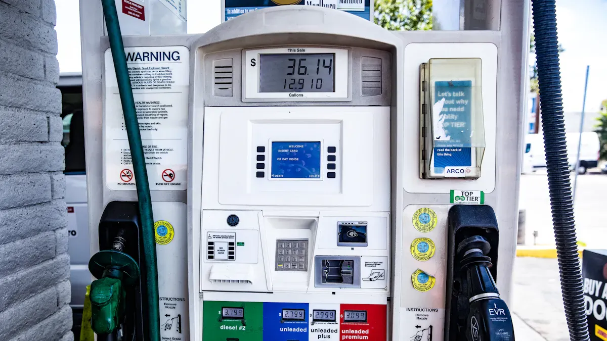 Wat is die verskil tussen petrol en diesel eenvoudig verduidelik
