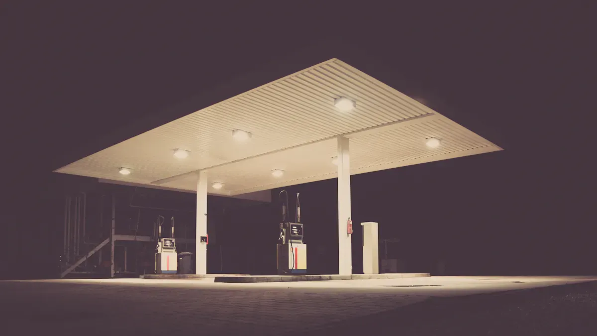 Para onde vai a gasolina nos postos de gasolina