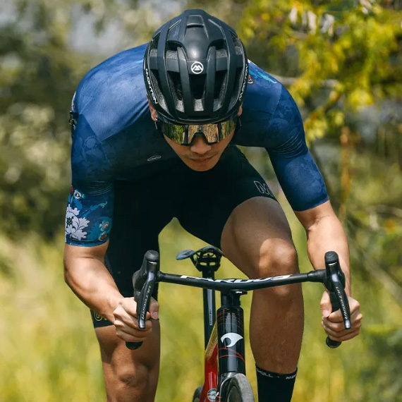 Ang Kumpletong Gabay Para sa Mga Personalized na Cycling Jersey Para sa Mga Dedikadong Gravel Rider