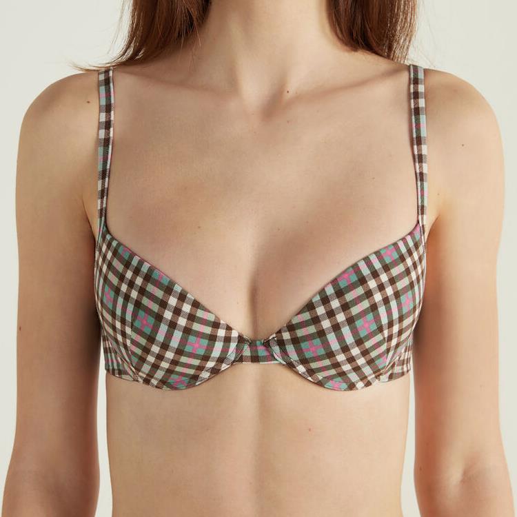 Come dovrebbe essere scelto un reggiseno?