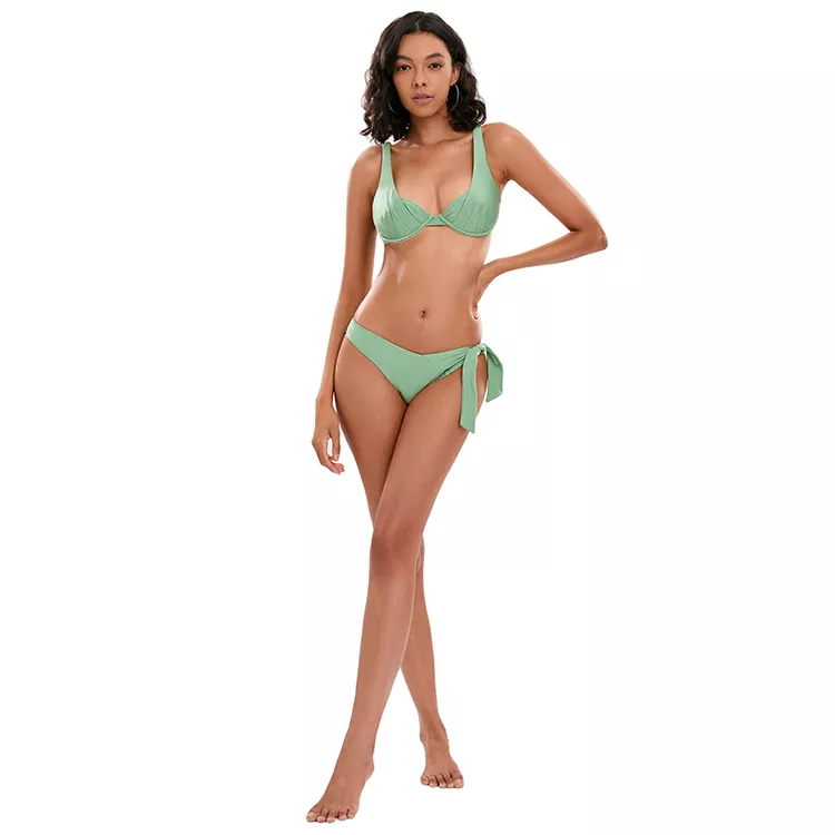 Maillot de bain bikini coupe haute à armatures