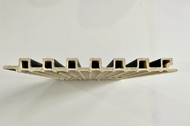 823 (4)