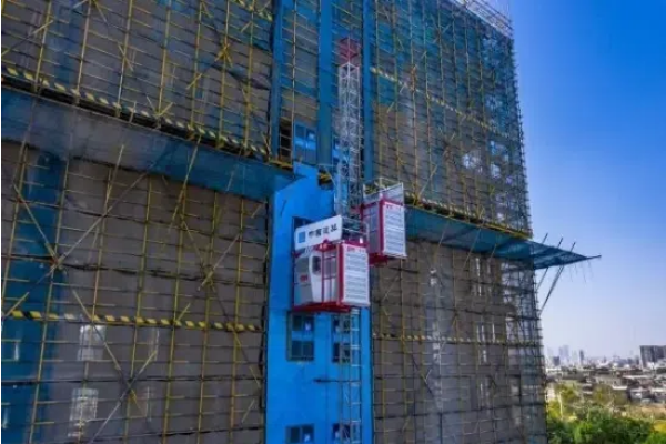 construction hoist lift stavební výtah výtah