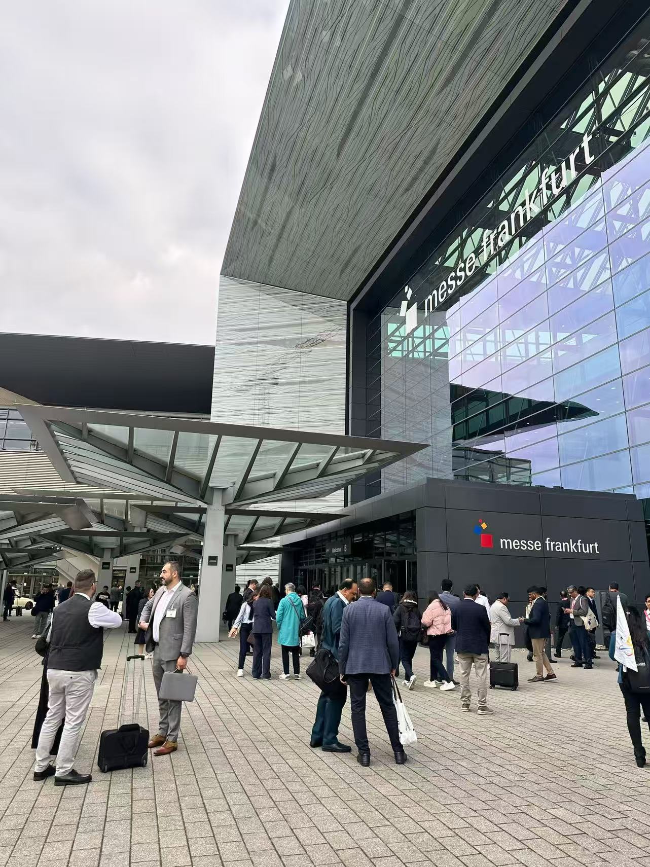 34966158-1d8e-489d-92a5-fee5e196d37f