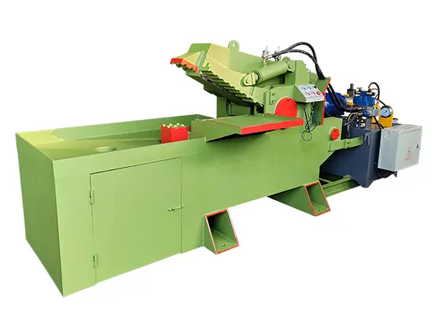 Scrap Metal Shear Nůžky na kovový šrot