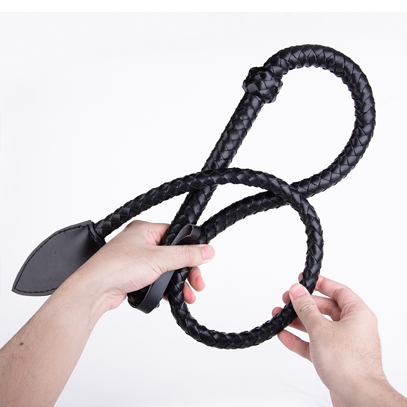 New Style PU Leather Slave Spanking Whip Flogger