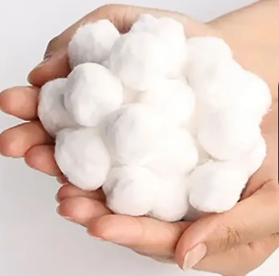 Cotton balls توپ های پنبه ای