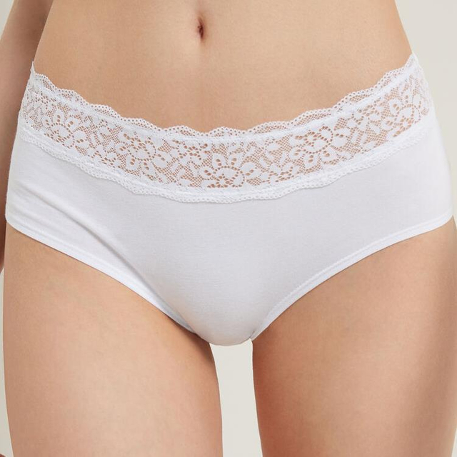 Marchio di biancheria intima sexy bianca per donna