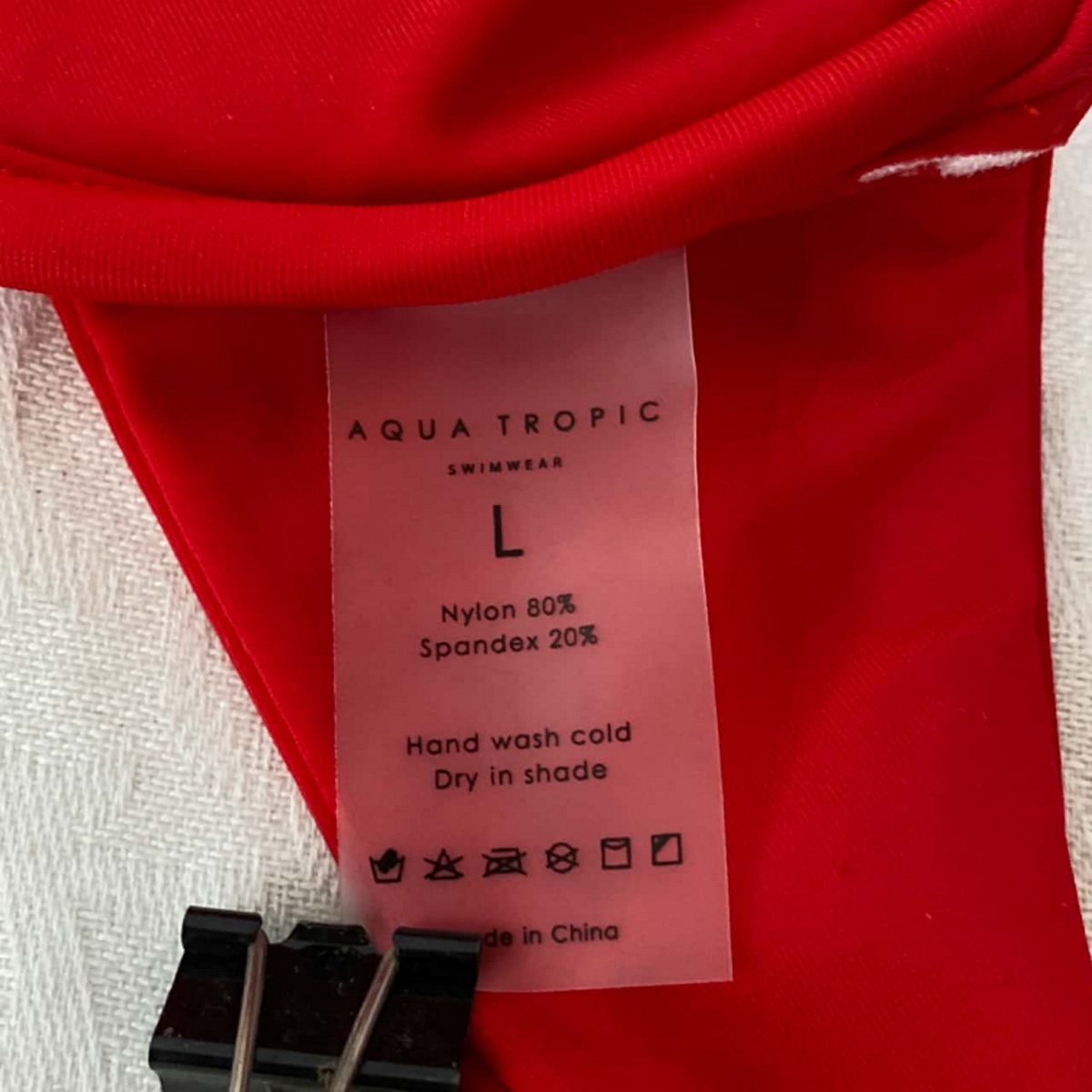 Ascue tropicata aqua