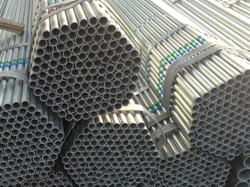 galvanized steel pipe ocelová pozinkovaná trubka