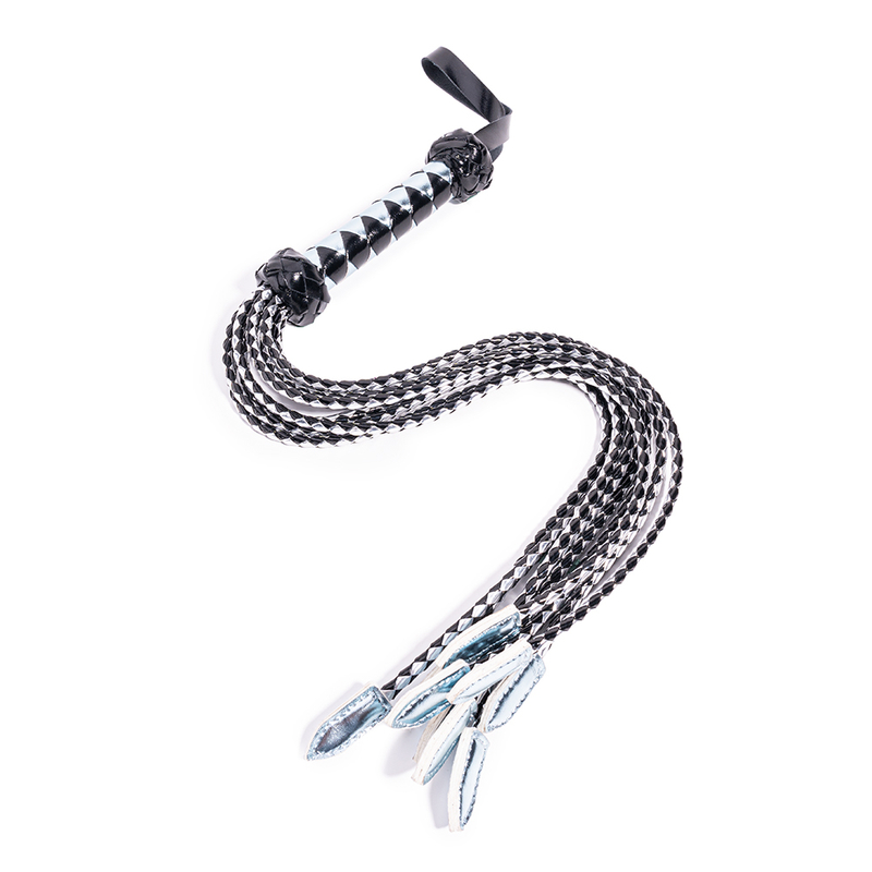 Black and Sliver Flog Style Beautiful BDSM Heart Passion PU Leather BDSM Whip