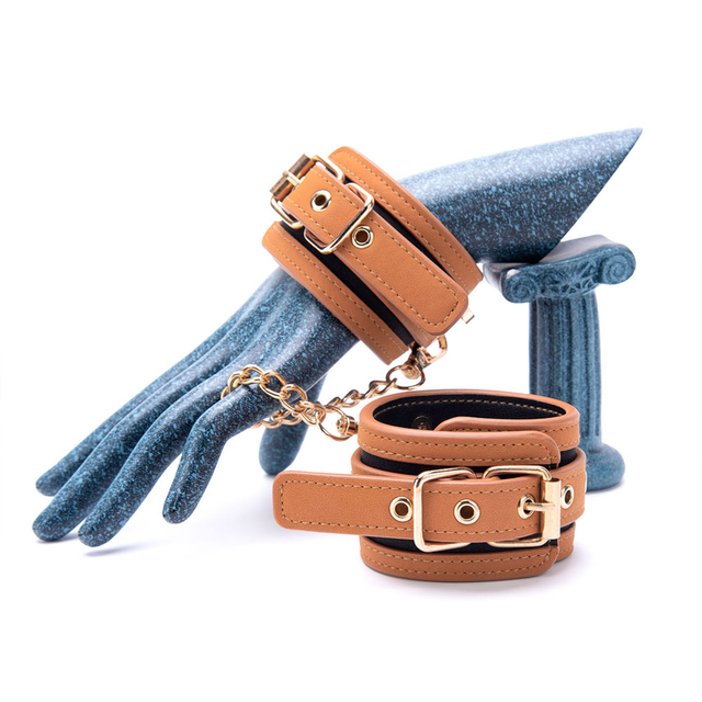 PU Leather Handcuffs Adult Erotic Toys for BDSM Restraint and SM Bondage