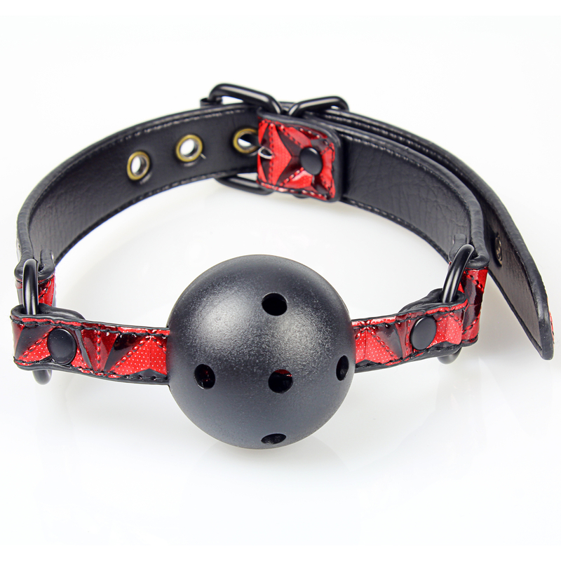 Adult Diamond Pattern BDSM Bondage Set: Handcuffs Nipple Clamps Gag Whip and Ropes for Couples