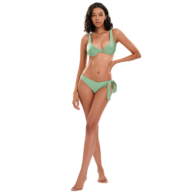 Maillot de bain bikini coupe haute à armatures