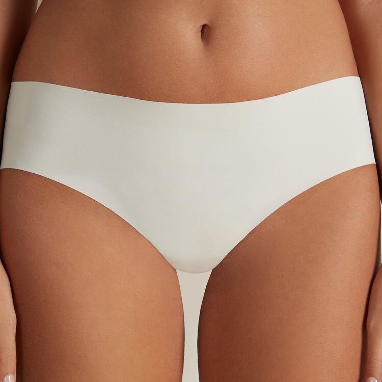 Vestibilità intima femminile squisita