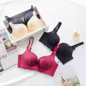 Set di slip da donna con reggiseno fantasia