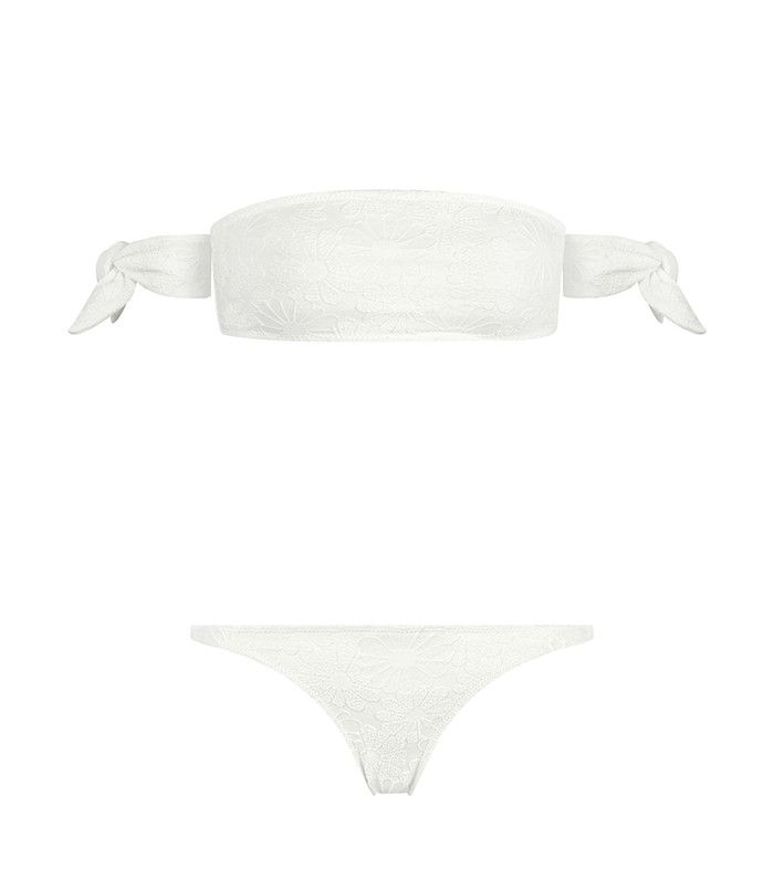 Bílé bikiny