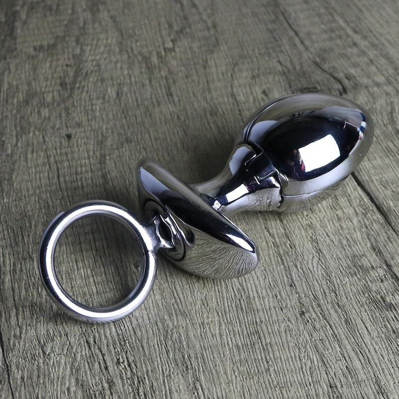 What Are The Benefits And Uses of Locking Anal Plugs?