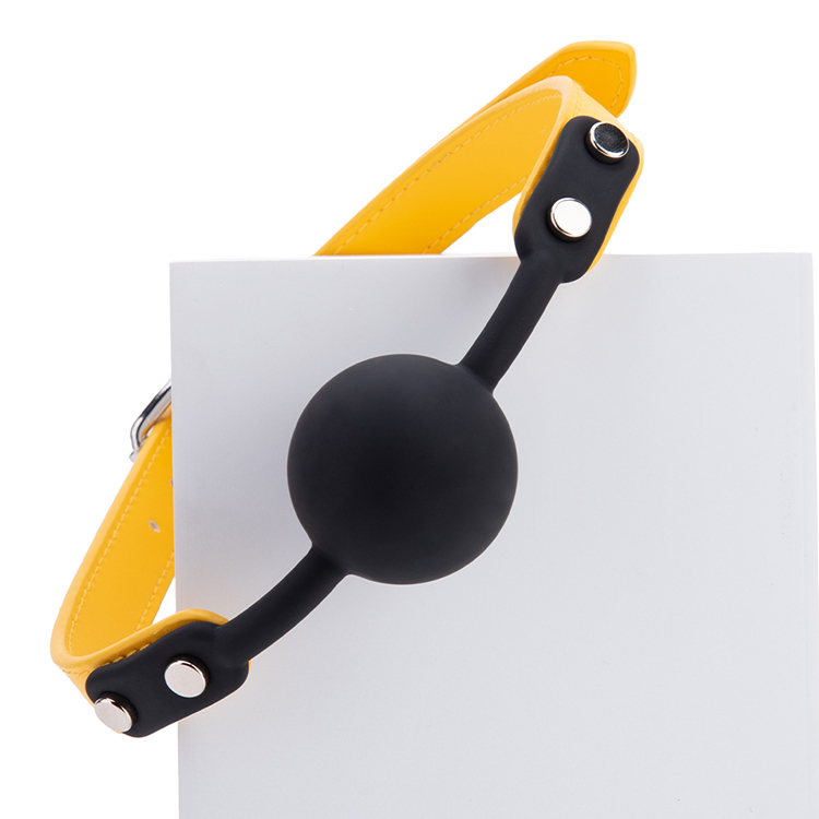 6PCS Luxury Yellow PU Leather Bondage SM Toys Kit Handcuffs Blindfold Gag Collar and Spanking Whip for Adult BDSM Play