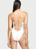 Maillot de bain blanc de style simple