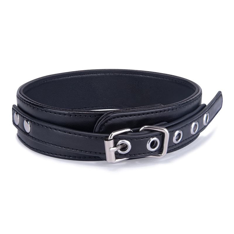 Gothic Female Bondage Kit with Adjustable Collar and Chain for Adult Play