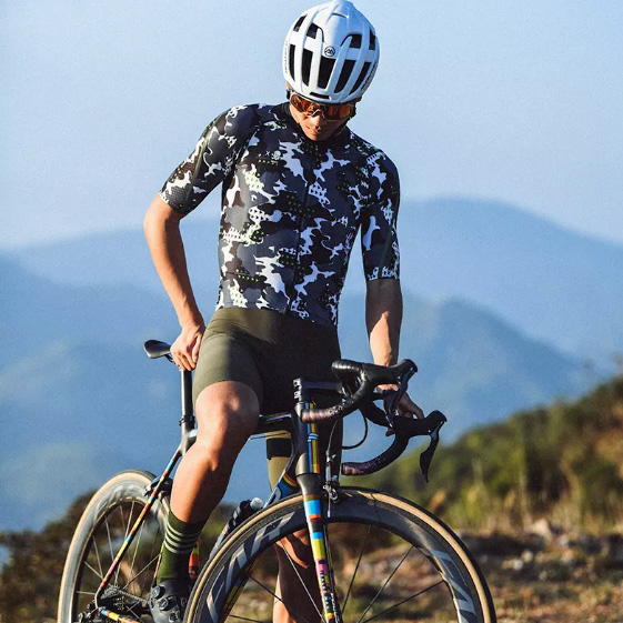 Maglie da ciclismo comode alla moda maschile