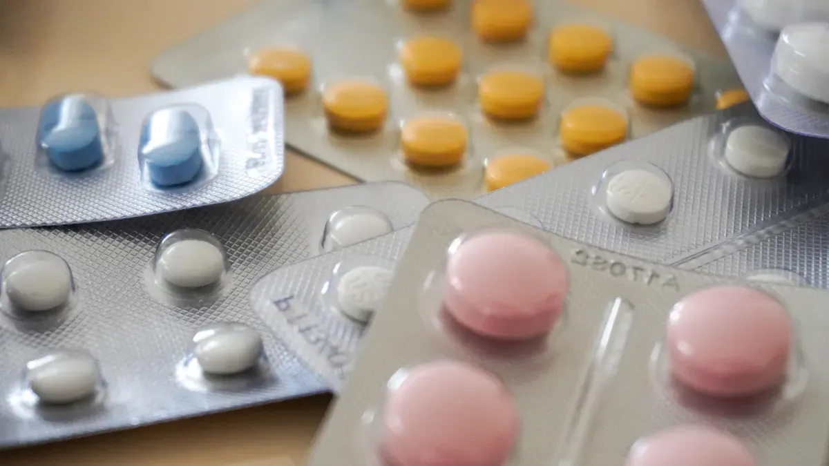 Plastiques d’emballage blister&nbsp;: comparaison