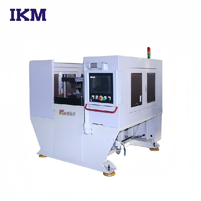 Production de machines de formage d'extr&eacute;mit&eacute; de tube CNC