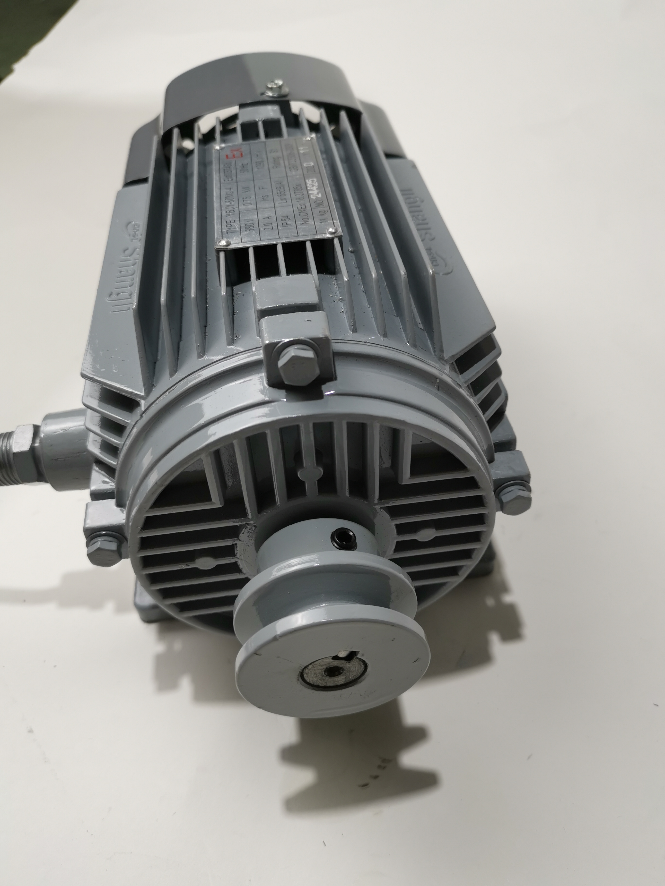 Motor a prueba de explosiones para sistema dispensador de combustible